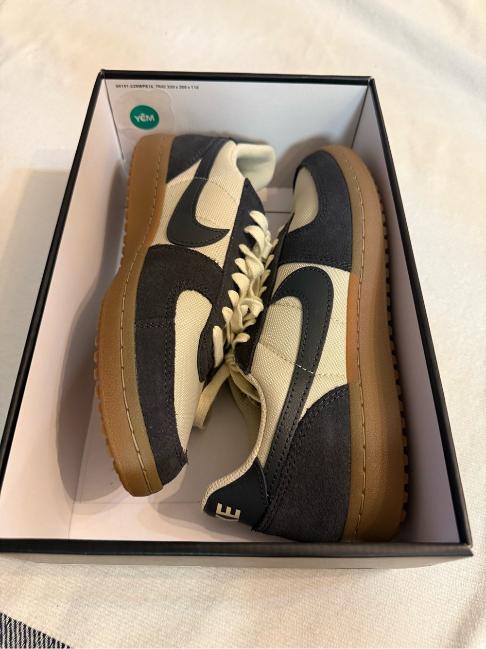 Nike Men's Low-Top Sneakers in Cream, Black and Gum